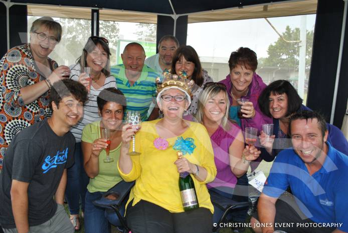 SOUTH SOMERSET NEWS: Singing in the rain for Party on the Park Photo 5