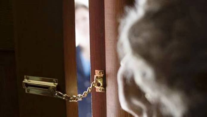 SOMERSET NEWS: Be on your guard against doorstep conmen