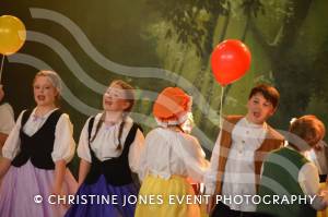 Snow White with Castaways Pt 1A – January 2017: The Castaway Theatre Group performed Snow White at Westfield Academy in Yeovil from January 26-28, 2017. Here are pictures involving Team Snow. Photo 17