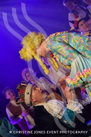 Snow White with Castaways Pt 11B – January 2017: The Castaway Theatre Group performed Snow White at Westfield Academy in Yeovil from January 26-28, 2017. Here are pictures involving Team White. Photo 17