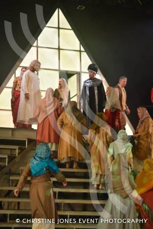 Jesus Christ Superstar Part 4 – March 2017: The Yeovil Amateur Operatic Society performs Jesus Christ Superstar at the Octagon Theatre in Yeovil from March 28 to April 8, 2017. Photo 7