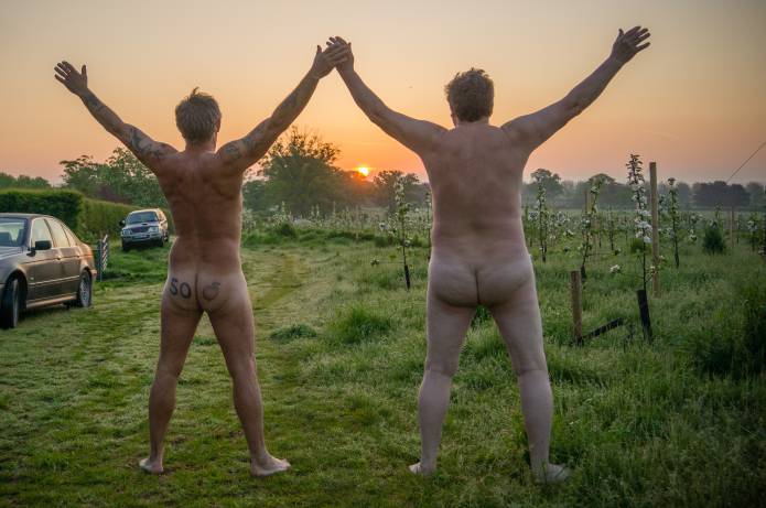 SOUTH SOMERSET NEWS: Cheeky cider lovers worship the apple blossom Photo 3