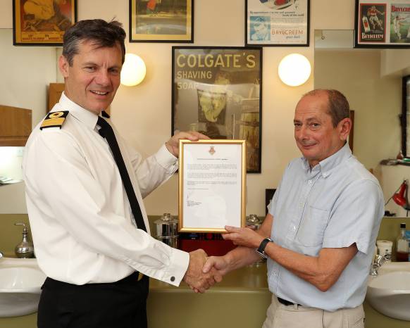 YEOVILTON LIFE: Richard hangs up his clippers after 38 years and 152,000 haircuts Photo 3