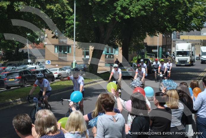 YEOVIL NEWS: Cyclists return home after marathon bike ride Photo 3