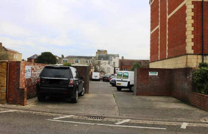 YEOVIL NEWS: Flats planned to be built behind Frederick Mabb store