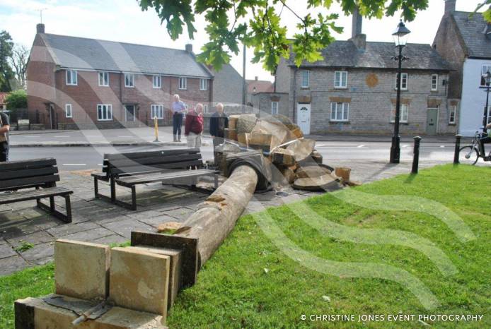 SOUTH SOMERSET NEWS: Historic Market Cross is toppled in crash Photo 3
