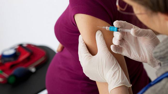 SOMERSET NEWS: Pregnant women to be offered flu jabs through maternity services
