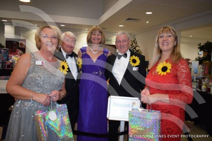 YEOVIL NEWS: Mayor’s Charity Ball is a success for St Margaret’s Hospice and School in a Bag Photo 4