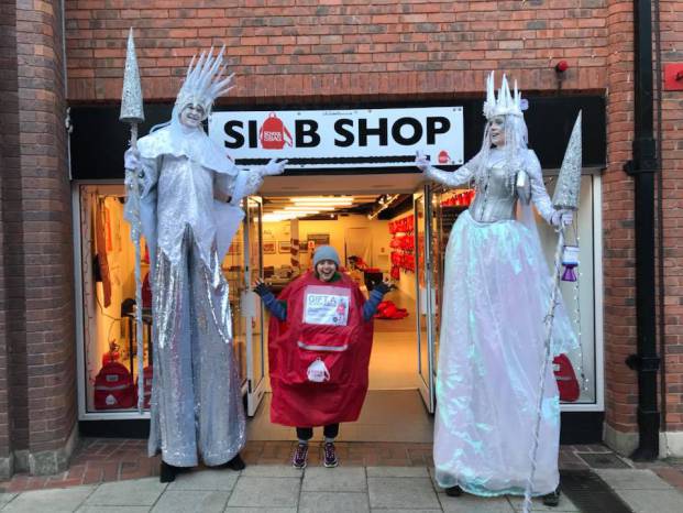 YEOVIL NEWS: School in a Bag pop-up shop to stay in Quedam for longer
