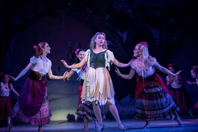 REVIEW: You’re on the ball if you’re going to the ball with Cinderella at the Octagon Theatre Photo 2