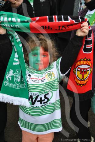 GLOVERS NEWS: Did we catch you on camera the last time Yeovil Town played Man Utd? Photo 11