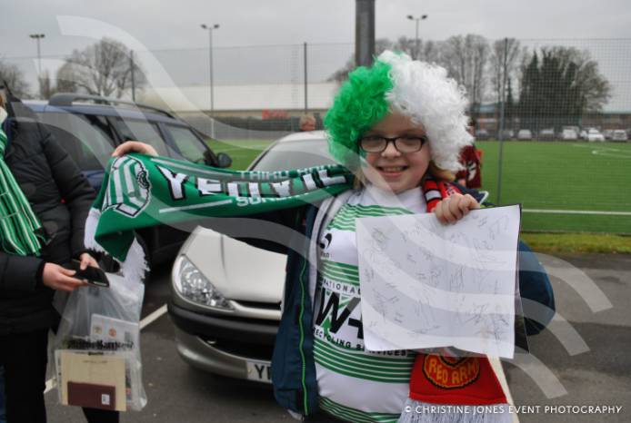 GLOVERS NEWS: Did we catch you on camera the last time Yeovil Town played Man Utd? Photo 17