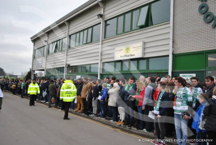 GLOVERS NEWS: Did we catch you on camera the last time Yeovil Town played Man Utd? Photo 19