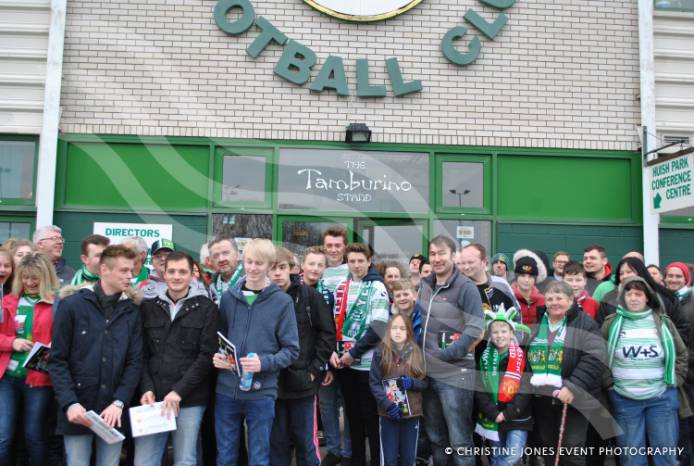 GLOVERS NEWS: Did we catch you on camera the last time Yeovil Town played Man Utd? Photo 5