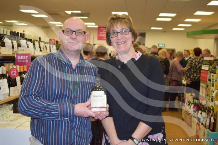 YEOVIL NEWS: Gin and More Evening coins in cash for charity
