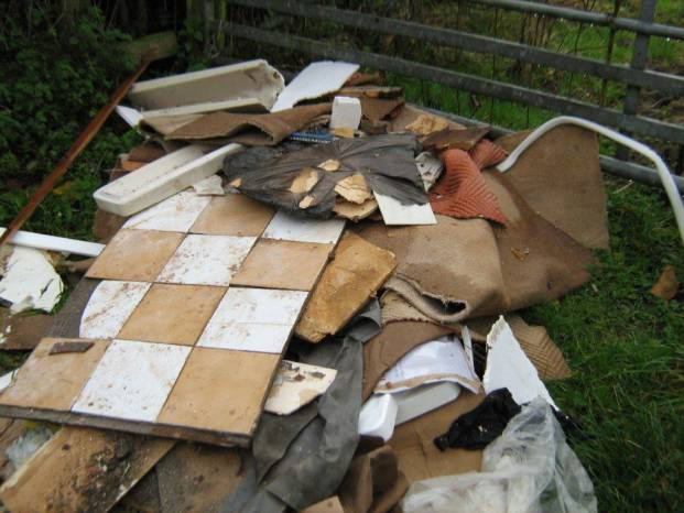 YEOVIL NEWS: Fly-tipping offender prosecuted Photo 2