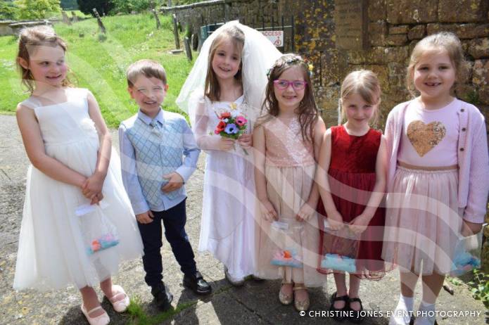 SCHOOL NEWS: Tiny tots tie the knot ahead of the Royal Wedding Photo 2