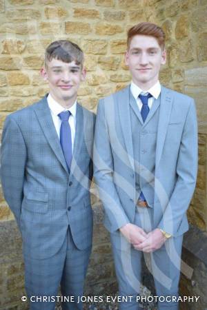 Wadham School Yr 11 Prom – June 26, 2018: Year 11 students at Wadham School in Crewkerne celebrated their end-of-school prom in traditional style at Haslebury Mill. Photo 19