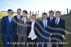 Wadham School Yr 11 Prom – June 26, 2018: Year 11 students at Wadham School in Crewkerne celebrated their end-of-school prom in traditional style at Haslebury Mill. Photo 3