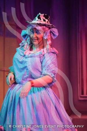YAPS and Jack and the Beanstalk – Part 6: Yeovil Amateur Pantomime Society brought panto magic to the Octagon Theatre in Yeovil from January 22-26, 2019. Photo 14