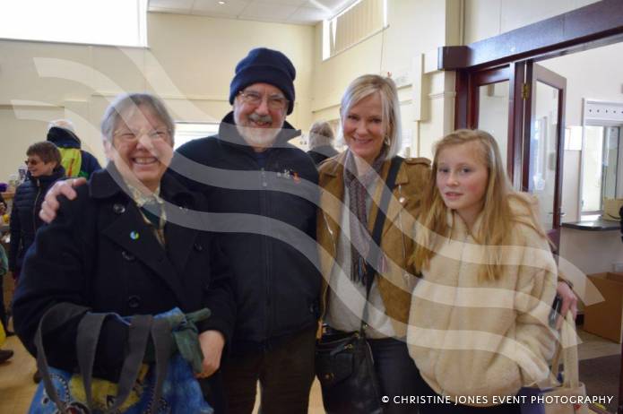 YEOVIL AREA NEWS: Cold feet weather is perfect for Cold Feet actor to open new Pop-Up Eco Supermarket Photo 1