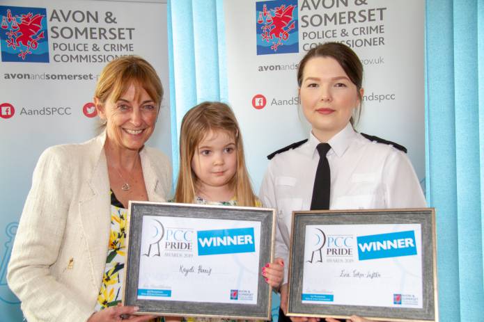 YEOVIL NEWS: Kaydi, four, dials 999 when she couldn’t wake up her mum