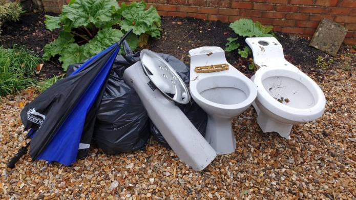 YEOVIL NEWS: Yeovil’s rubbish problems are becoming a toilet pan-demic