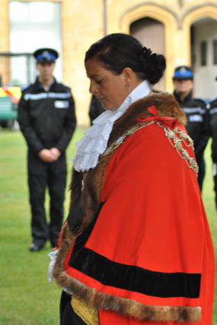 RIP QUEEN ELIZABETH II: Public invited to lay floral tributes at St John’s churchyard in Yeovil Photo 3