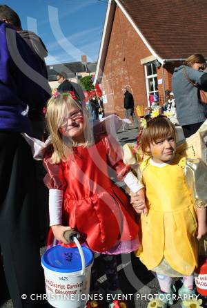 Flower Fairies Maisie Wiscombe, three, and Isabelle Wiscombe, four