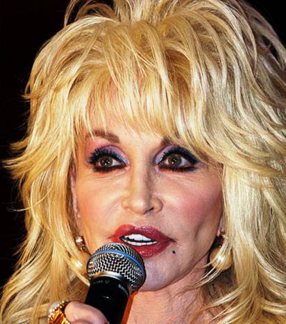 SOMERSET NEWS: Dolly Parton to perform at Glasto!