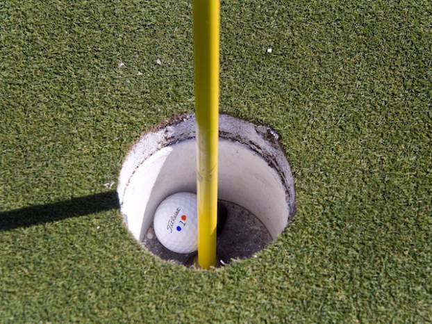 Golf: Hole-in-one for Rob Smith!