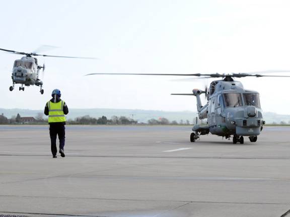 Lynx crews arrive home at Yeovilton