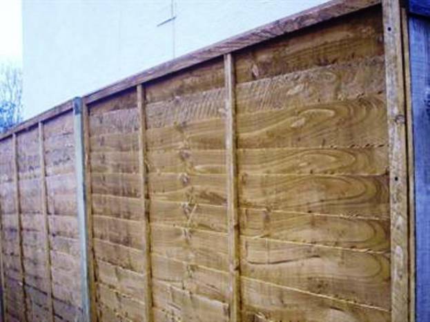 DIY frustration with national shortage of fence panels