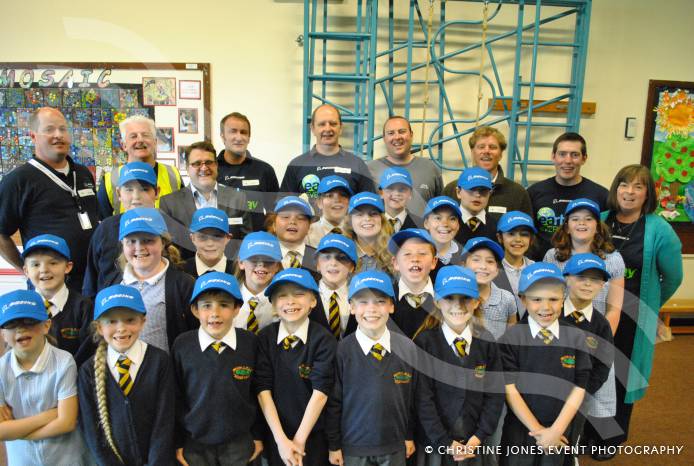 YEOVIL NEWS: Planting trees for World Earth Day at Preston Primary