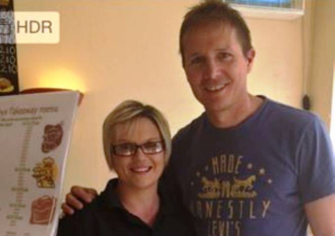 SOUTH SOMERSET NEWS: Running star Roger Black calls in for coffee!