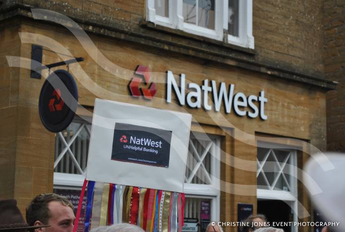 SOUTH SOMERSET NEWS: Opposition mounts to NatWest branch closure