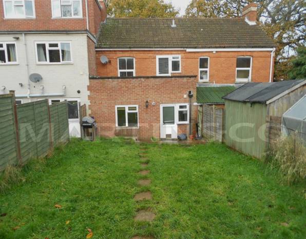 PROPERTY: One bedroom flat to rent in Yeovil