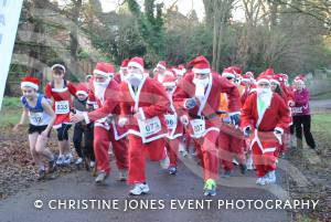 Santa Dash in Yeovil - Dec 16, 2012: And they're off. Photo 12