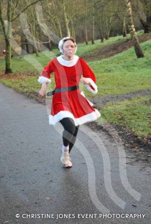 Santa Dash in Yeovil - Dec 16, 2012: Photo 37