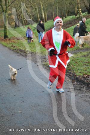 Santa Dash in Yeovil - Dec 16, 2012: Photo 41