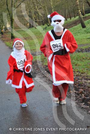 Santa Dash in Yeovil - Dec 16, 2012: Alex Harrington and Katie Brooks. Photo 71