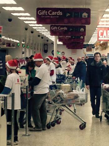 CHRISTMAS 2014: School in a Bag team completes bag-packing marathon!