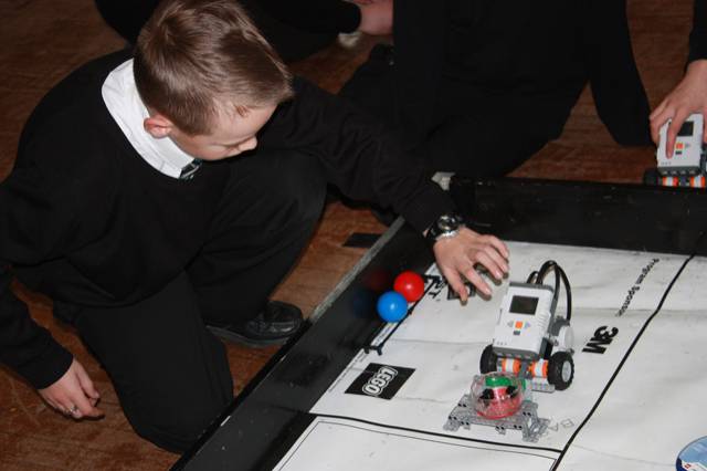 SCHOOLS AND COLLEGES: Robotics challenge at Stanchester