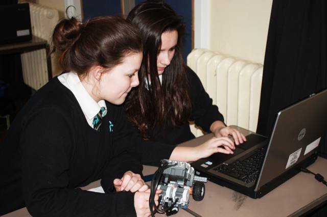 SCHOOLS AND COLLEGES: Robotics challenge at Stanchester