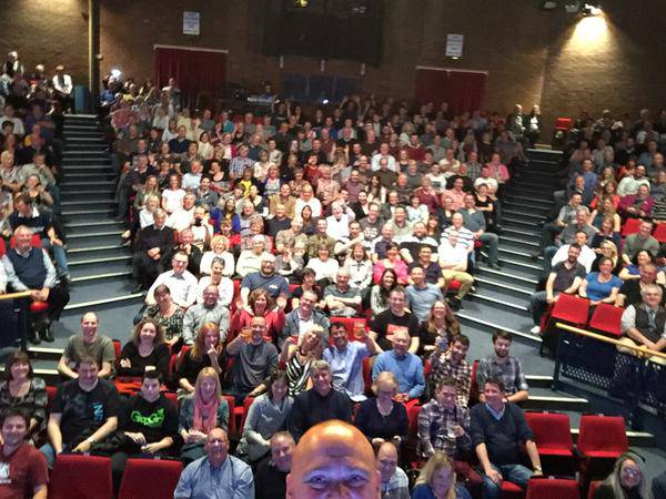 LIVE COMEDY: Zelfies with Al Murray at the Octagon