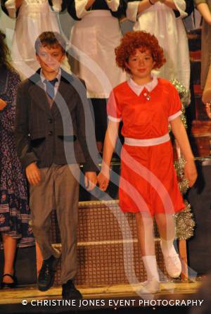 Annie at Broadway Part 3 – May 2015: The youth group of Broadway Amateur Theatrical Society perform Annie at Broadway village hall. Photo 10