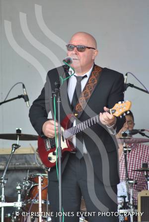 Home Farm Fest 2015 – Day 2 Pt 1 June 6, 2015: The full day of this year’s Home Farm Music Festival at Chilthorne Domer in aid of the Piers Simon Appeal and its School in a Bag initiative. Photo 6