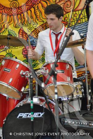Home Farm Fest 2015 – Day 3 Pt 1 June 7, 2015: The final day of this year’s Home Farm Music Festival at Chilthorne Domer in aid of the Piers Simon Appeal and its School in a Bag initiative. Photo 19