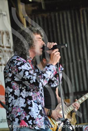Home Farm Fest 2015 – Day 3 Pt 2 June 7, 2015: The final day of this year’s Home Farm Music Festival at Chilthorne Domer in aid of the Piers Simon Appeal and its School in a Bag initiative. Photo 3
