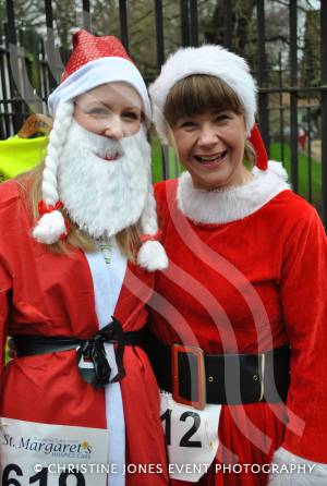 Yeovil Santa Dash – December 13, 2015: Just under 200 runners took part in the annual Santa Dash at Yeovil Country Park to raise money for St Margaret’s Somerset Hospice. Photo 1